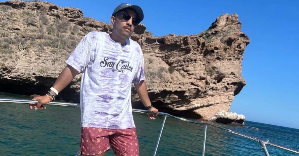 light skin pose in Mexico